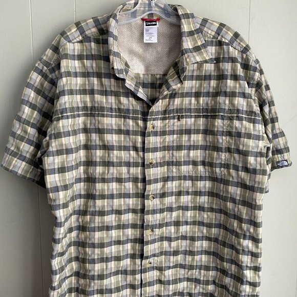 The North Face Button Down Hiking Shirt Men's Size Large Green Olive Short - Picture 1 of 6